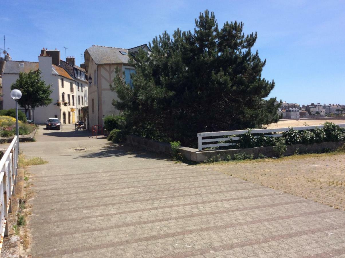 Le Dauphine 20M De La Plage Saint-Malo Eksteriør bilde